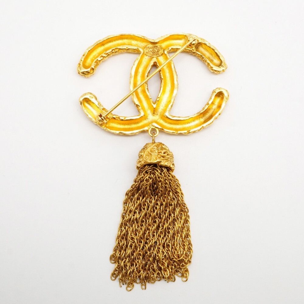 CHANEL Gold Logo Brooch - Picture 5 of 10